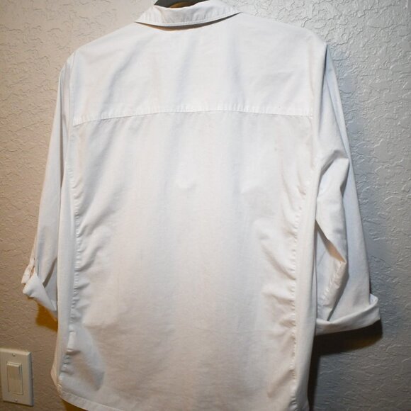 Coral Bay White Blouse - Picture 2 of 6